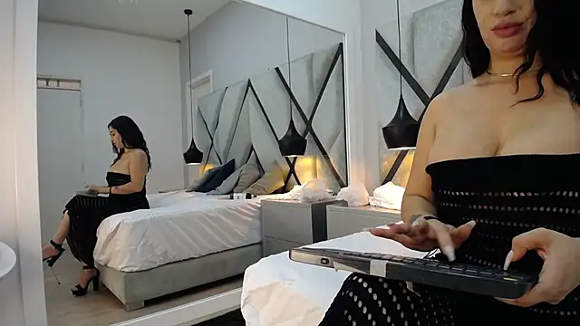 Amber_Dolls webcam