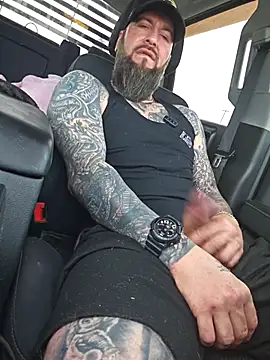 Beardedtattood webcam