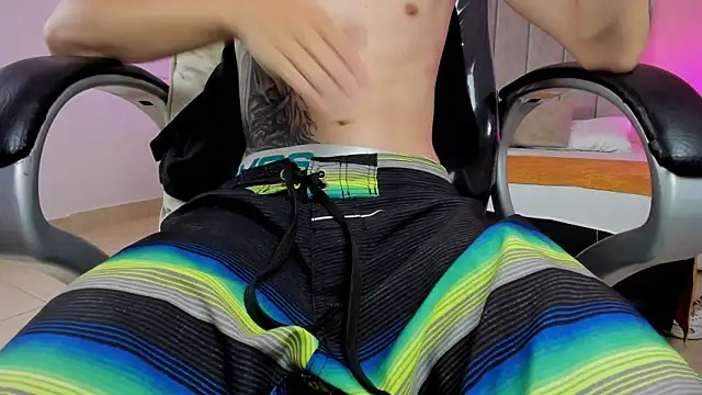 Nascary_Fox webcam