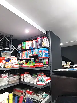MissNyraSecret webcam
