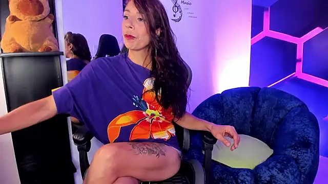 Maya_Storm_ webcam