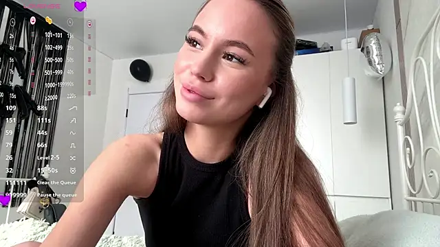 kitcerveny - KitCerveny's free webcam - UK Sex Cams
