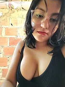 sienna_elara webcam