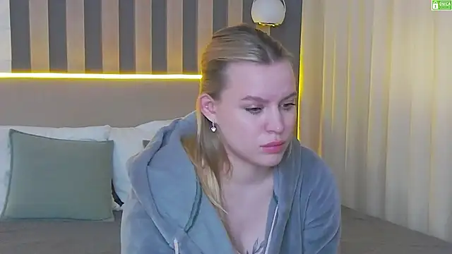 AmaliaBell webcam