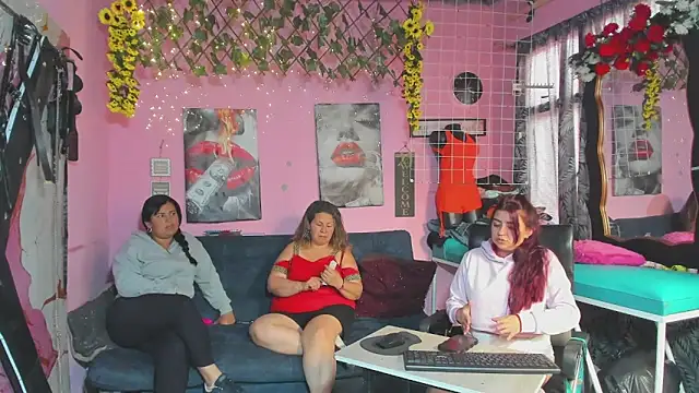 lesbiancuple webcam