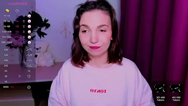 KindHazelHere_ webcam