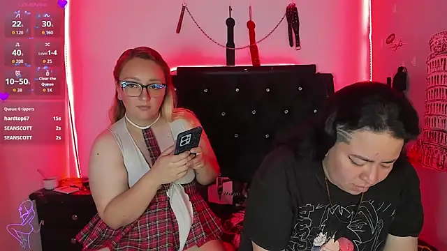katieeandsharonn webcam