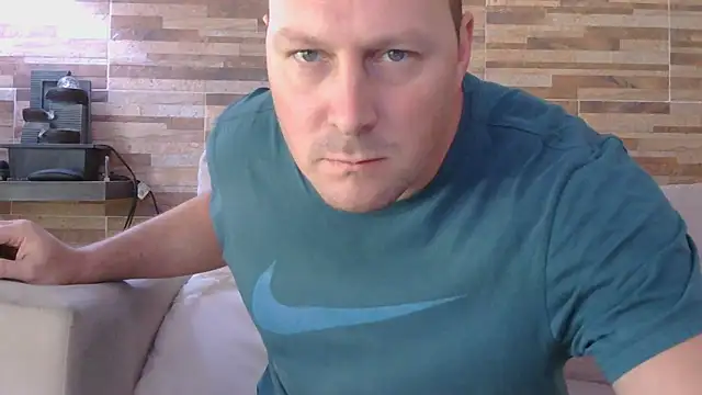 lustonfan - Lustonfan's free webcam - UK Sex Cams