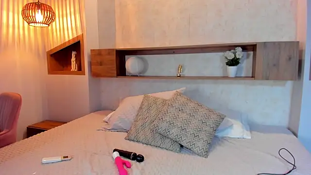 emilly_beaumont - Emilly_Beaumont's free webcam - UK Sex Cams
