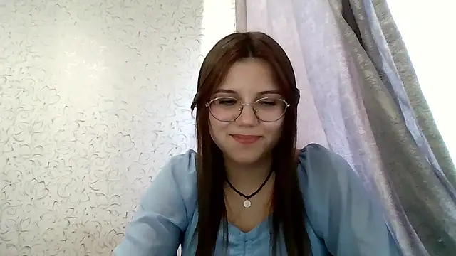 aurora_breeze - Aurora_Breeze's free webcam - UK Sex Cams