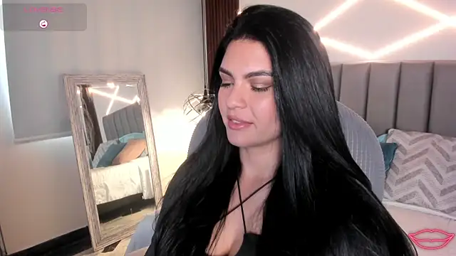 veronicalanx1 - Veronicalanx1's free webcam - UK Sex Cams