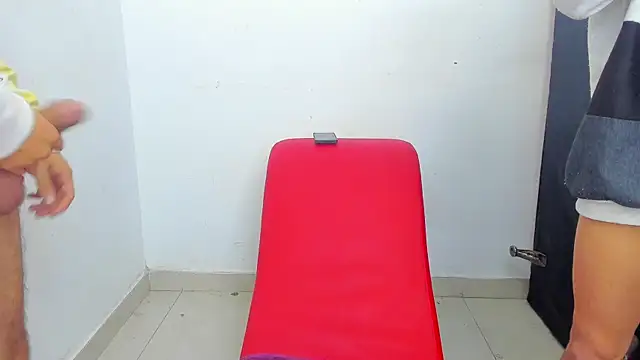 Extreme_Team8 webcam