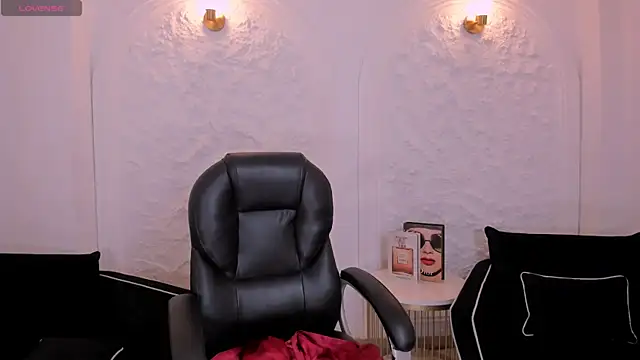 ArianaDumont webcam