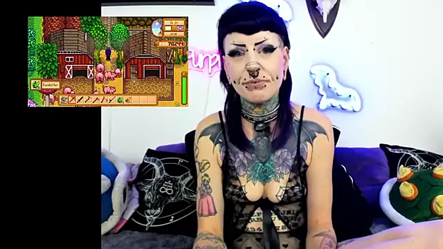 Purple_Coffin666 webcam