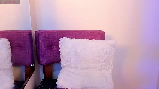 ALICEBLOOOM webcam