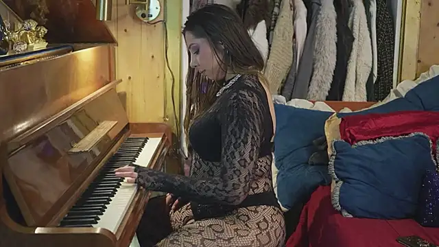 VanessaDoyle webcam