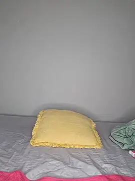 CertifiedhottieXOXO webcam