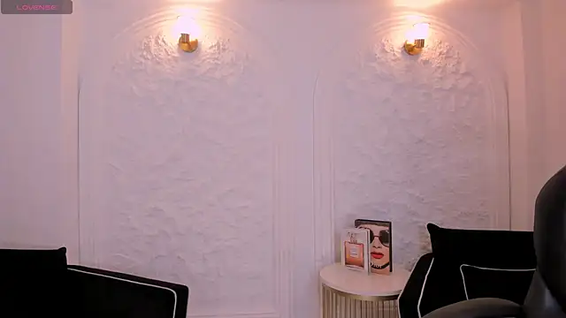 ArianaDumont webcam