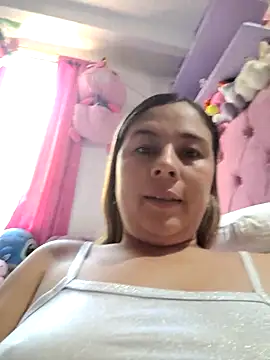 selena_gomez2 - Selena_gomez2's free webcam - UK Sex Cams