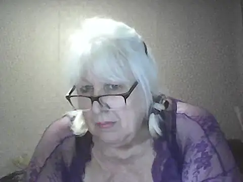 alexia64231 - Alexia64231's free webcam - UK Sex Cams