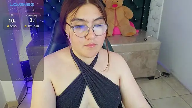 conniejames_m webcam