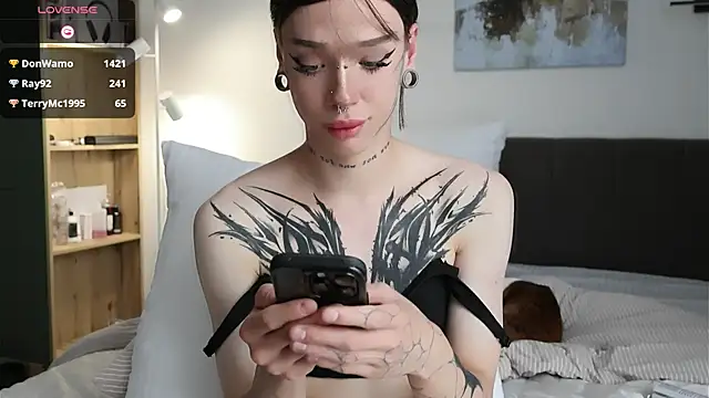 Dasha_WEYT webcam