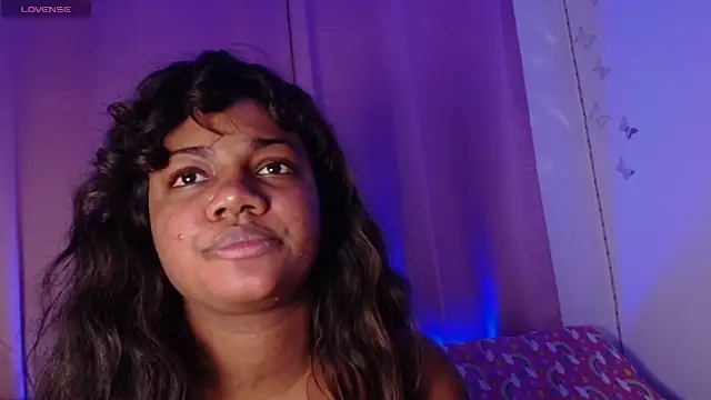 Daphnewalker__ webcam