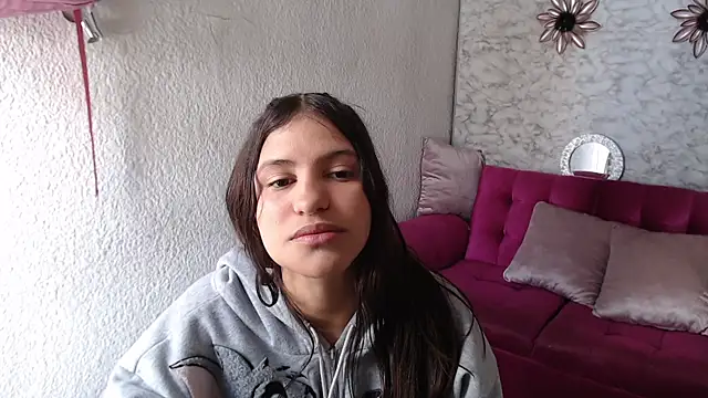 evagirl69 - Evagirl69's free webcam - UK Sex Cams