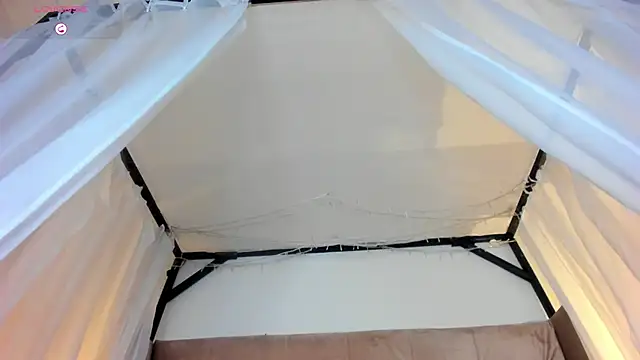Annie_Petters webcam
