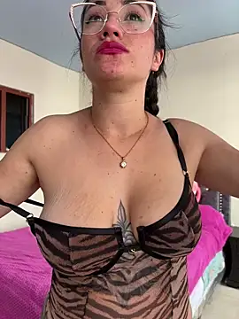 cami_suarez webcam