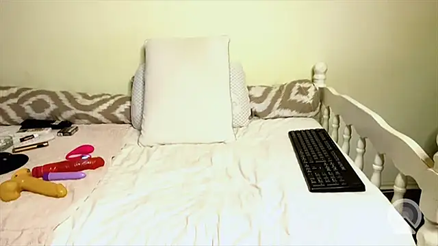 jasmmine74 - Jasmmine74's free webcam - UK Sex Cams