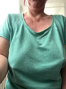 sweetmystery1 (F milf) - Topless