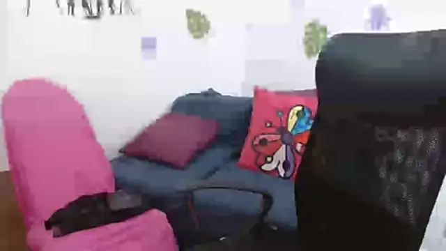 Angel_Naye webcam