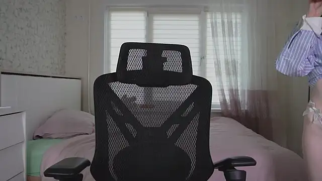 Nellie_baby webcam