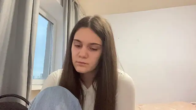 MaryRaven webcam