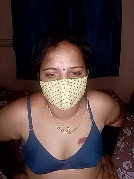 pirainilla - Pirainilla's free webcam - UK Sex Cams