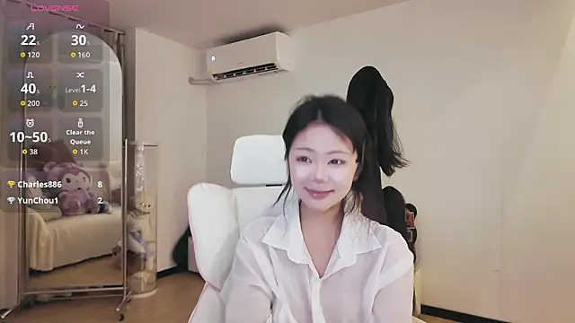 Jolie-22 webcam