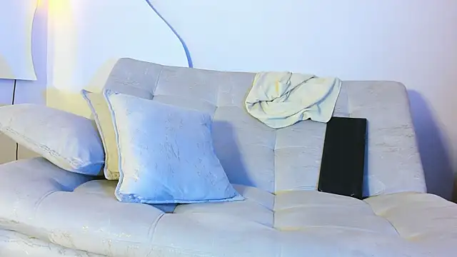 arohomlester_ (M young) - spank ass