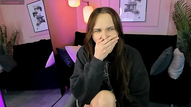 ChloeSunny webcam