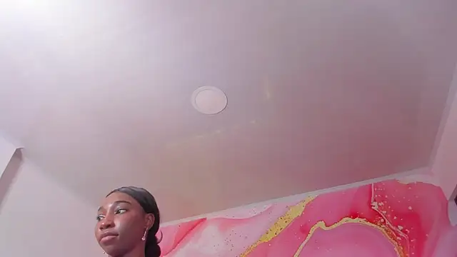 melody_paris webcam