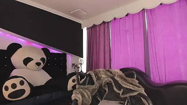 Coral_Gibson webcam