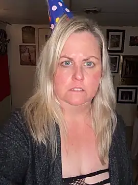 milfshaker50 - Milfshaker50's free webcam - UK Sex Cams