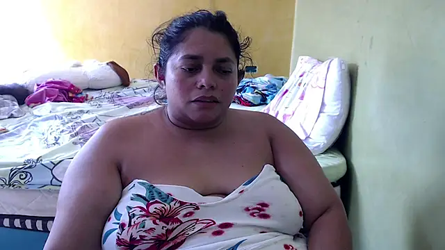 yulieth_bbw webcam