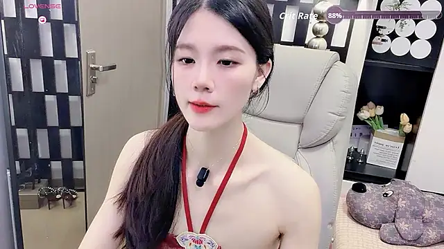 yueyue-mm - Yueyue-MM's free webcam - UK Sex Cams