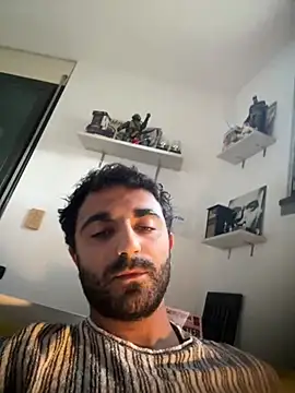 elia2711 - Elia2711's free webcam - UK Sex Cams