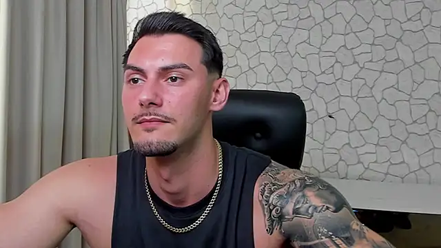 clintmasters (M young) - Shirtless