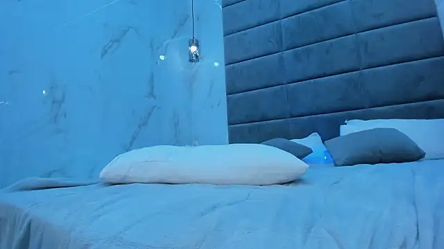 Chloee_White webcam