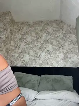 CharlottemilfUKx webcam