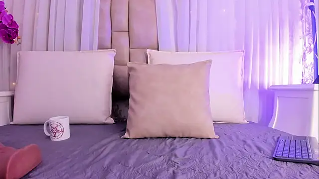 CannelaSmith webcam