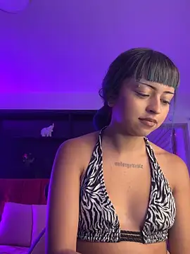 _ceeleste_cute_ - _ceeleste_cute_'s free webcam - UK Sex Cams
